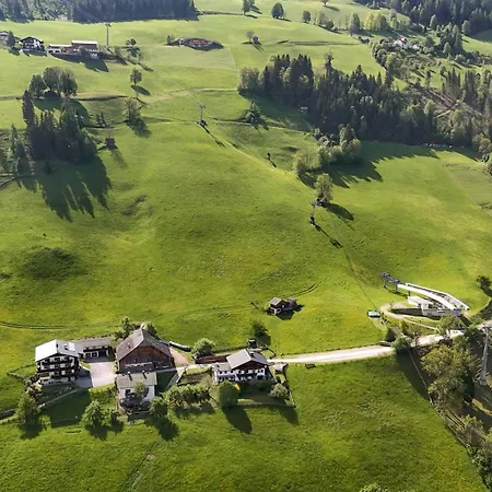 Spreitzhof - アパート *